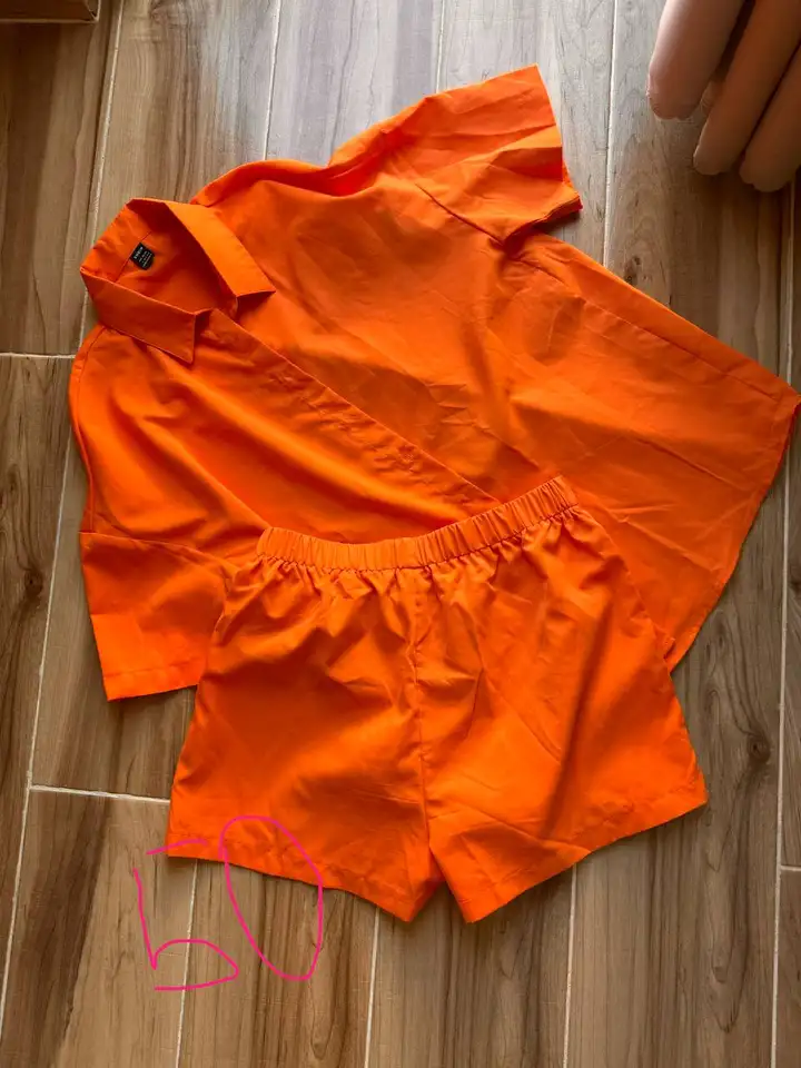 Мужские шорты H&M, женский костюм Shein, формочки, контейнеры, бутылка, игрушки, миска, блендер