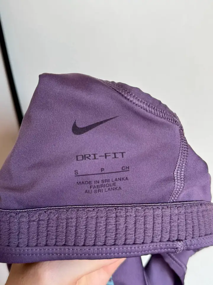 Топ и леггинсы Nike