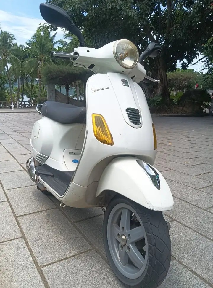 Vespa LX 155 (Piaggio)
