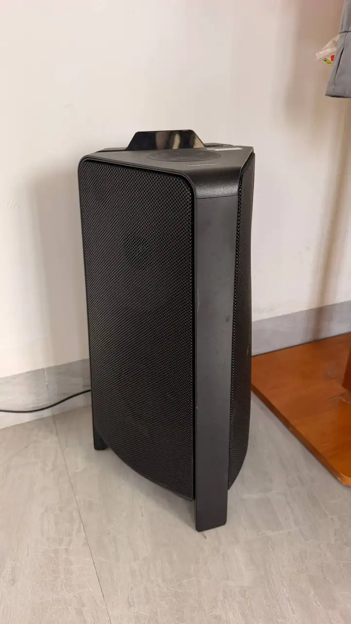 Samsung Bluetooth Speaker и AKAI MPK Mini