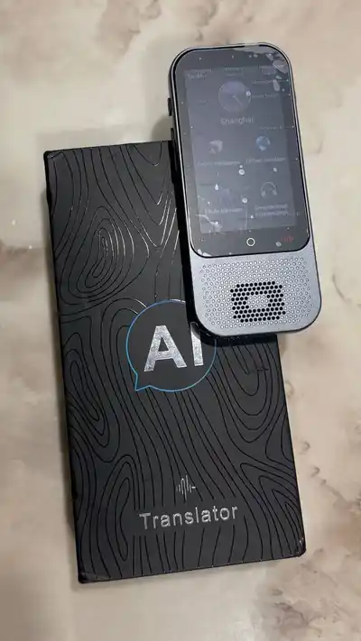 VOICE TRANSLATOR AI