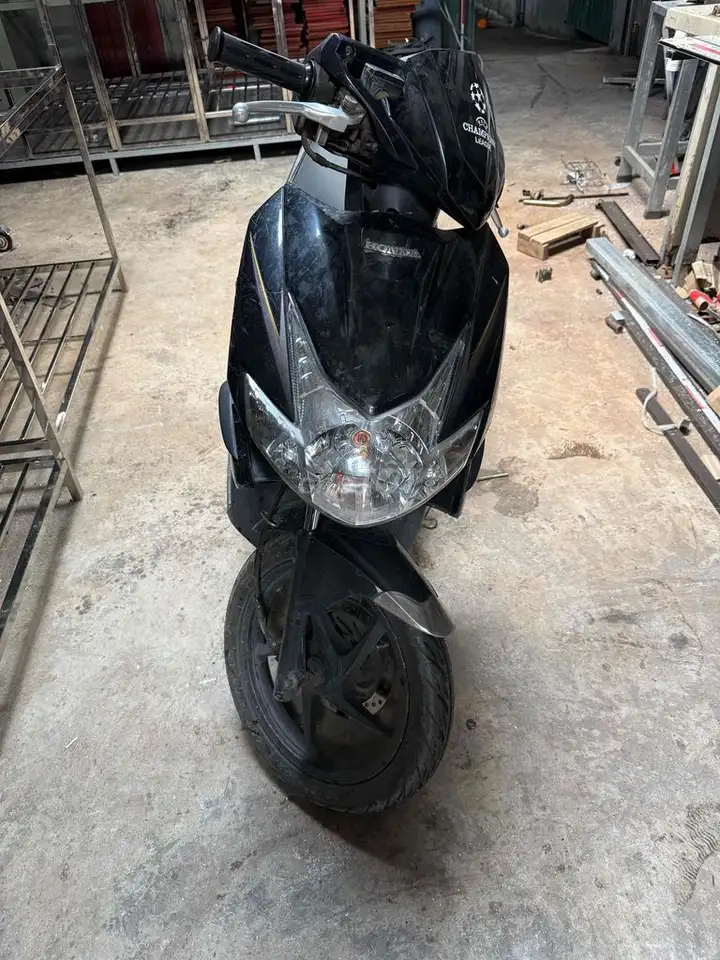 Honda Air Blade, черный