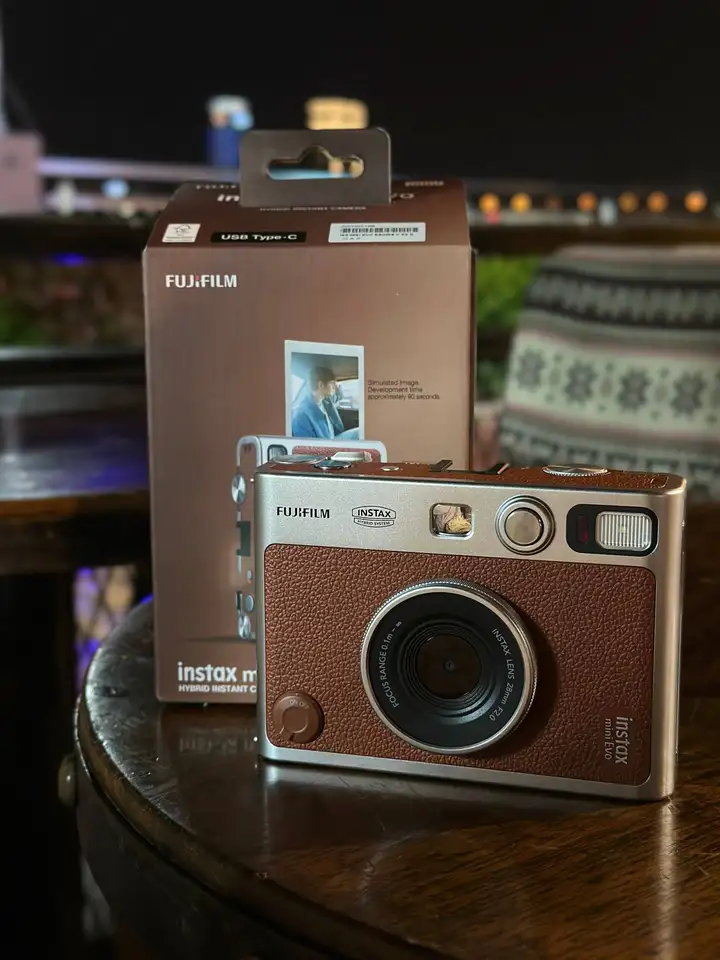 Fujifilm Instax Mini Evo Brown