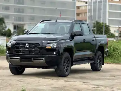 Triton 4X2AT PREMIUM — НЕВЫГОДНЫЙ СКЛАДСКОЙ СЛИВ