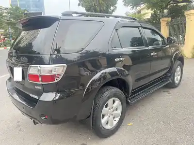 Toyota Fortuner SR5 2.7L 2008 Черный Автомат 160 тыс. км