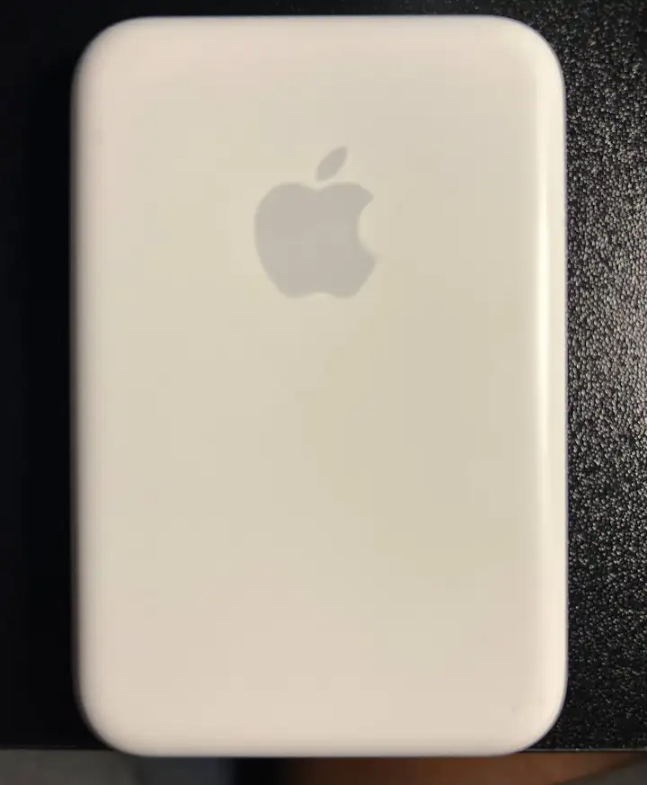 Apple MagSafe Battery Pack