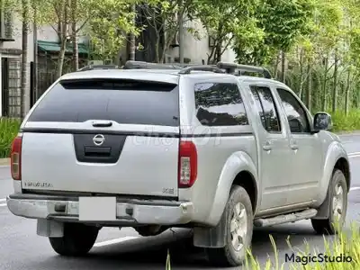 Nissan Navara XE 2.5AT 4WD 2014