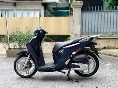 Хонда SH 125 2018 года рождения в Ханойском море