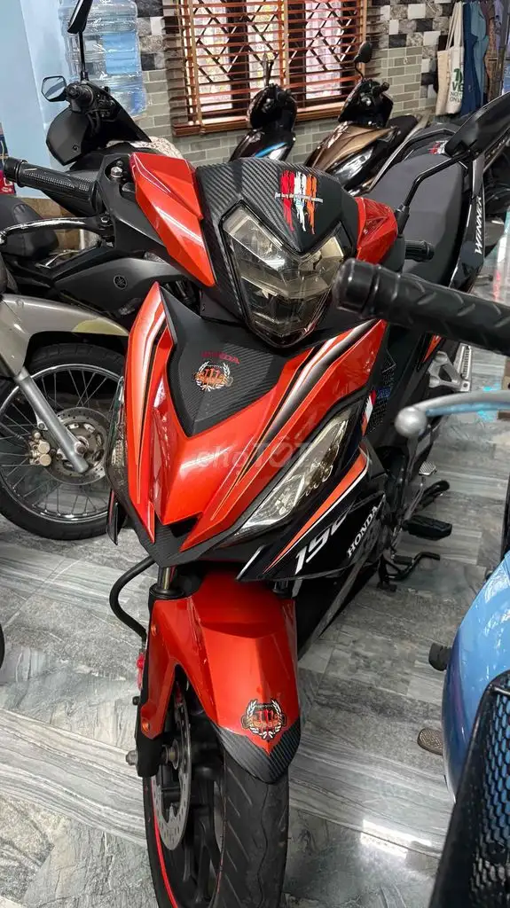 Honda Winner V1 2018 с номерами Хошимина, отличное состояние, мощный мотор