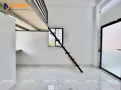 Новая комната с антресолью в районе Тен Луа, полный комплект мебели