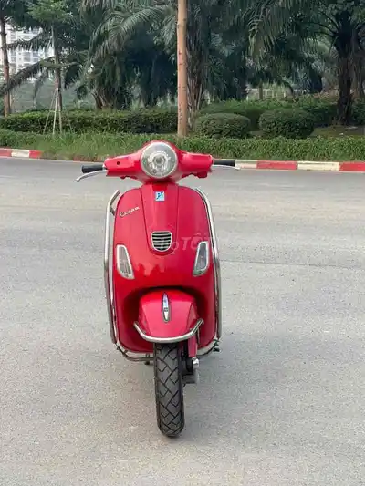 Piaggio Vespa 3vie, красный
