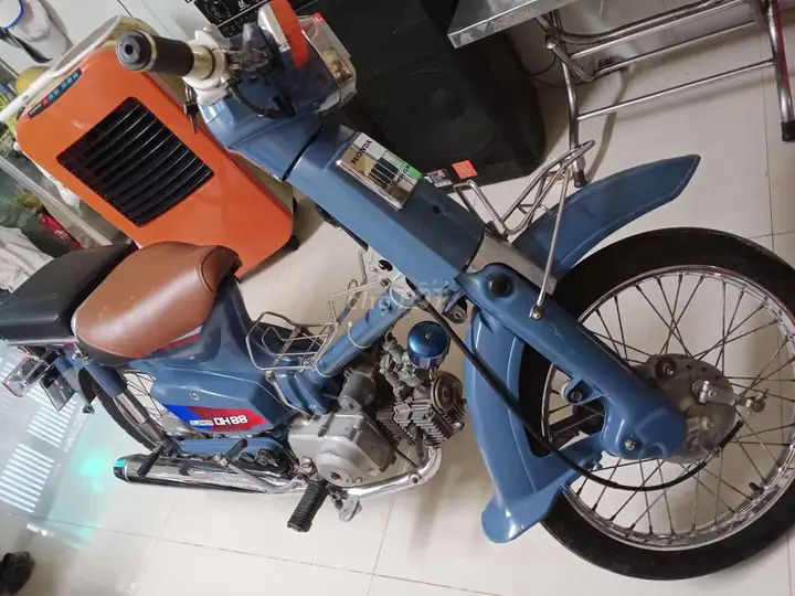 Honda DH 88 Xanh