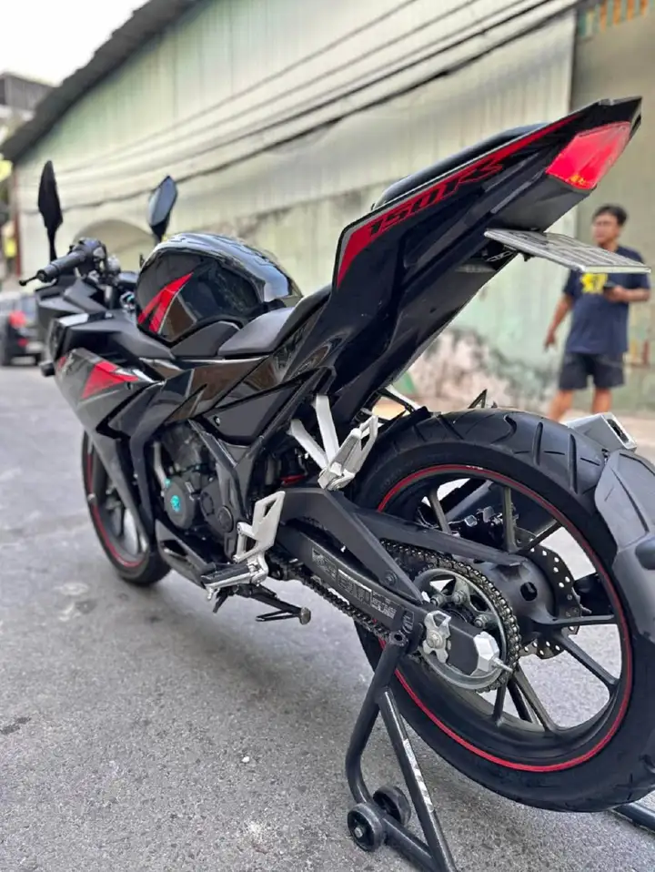 Honda CBR150R