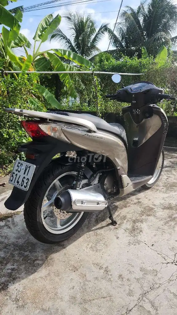 Honda SH 150i 3-кубовая 2012 в отличном состоянии