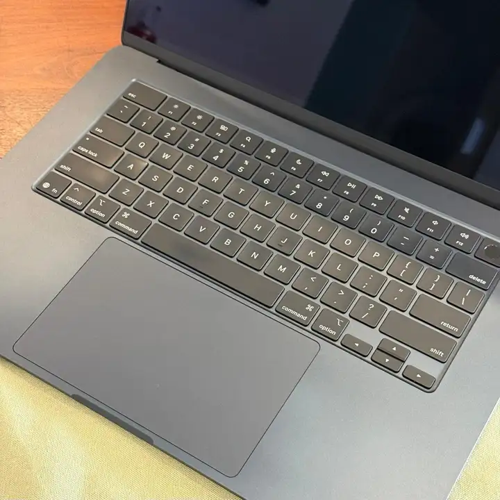 MacBook Air 15" M4 16/512 GB
