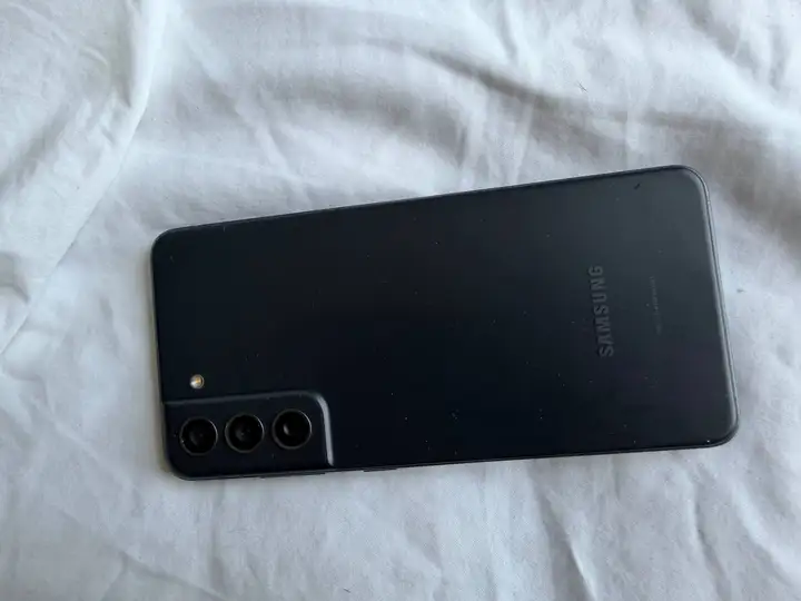 Samsung Galaxy S21 FE 5G (2 шт.)