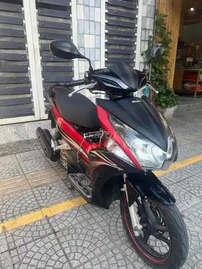 Honda Air Blade 2024 красно-чёрный