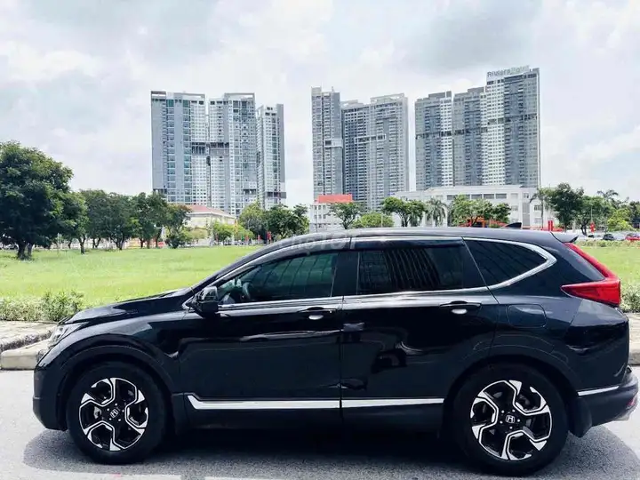 Honda CR-V L 2019, 7 мест, черный