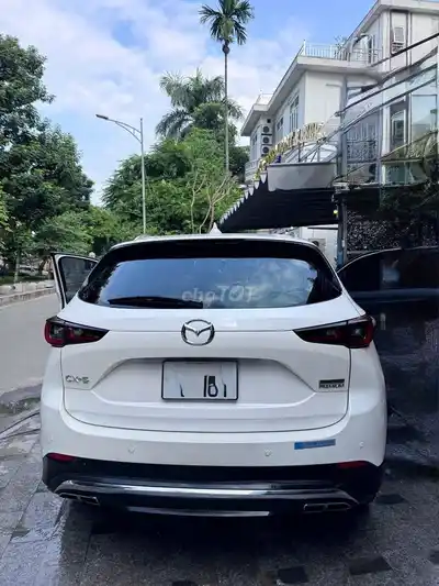 Mazda CX5 2.0 Premium Active 2024 Белый 20 тыс. км