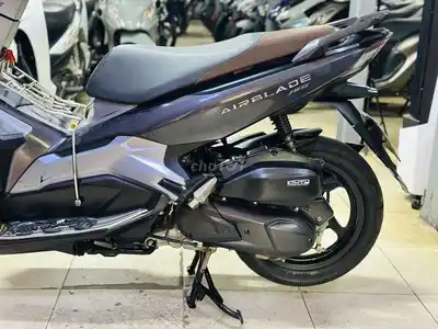 Мотосалон Thịnh Phát - Honda Air Blade 150 ABS серо-черный