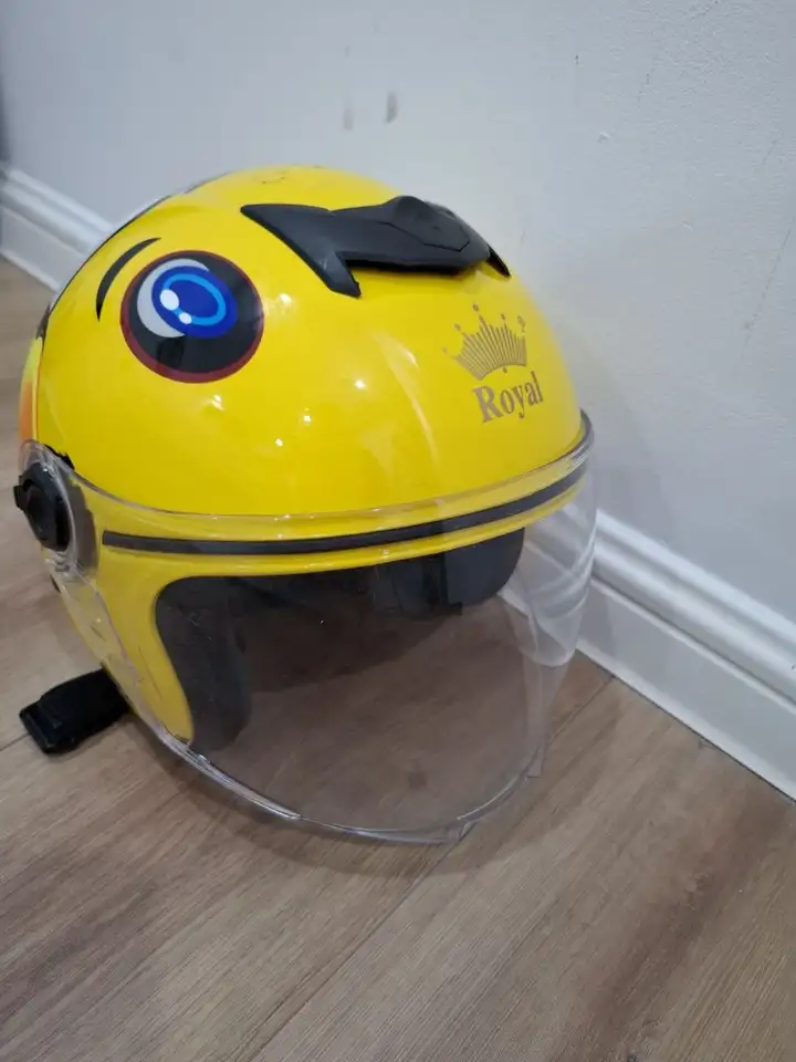 Детские шлемы Royal и AT Helmet