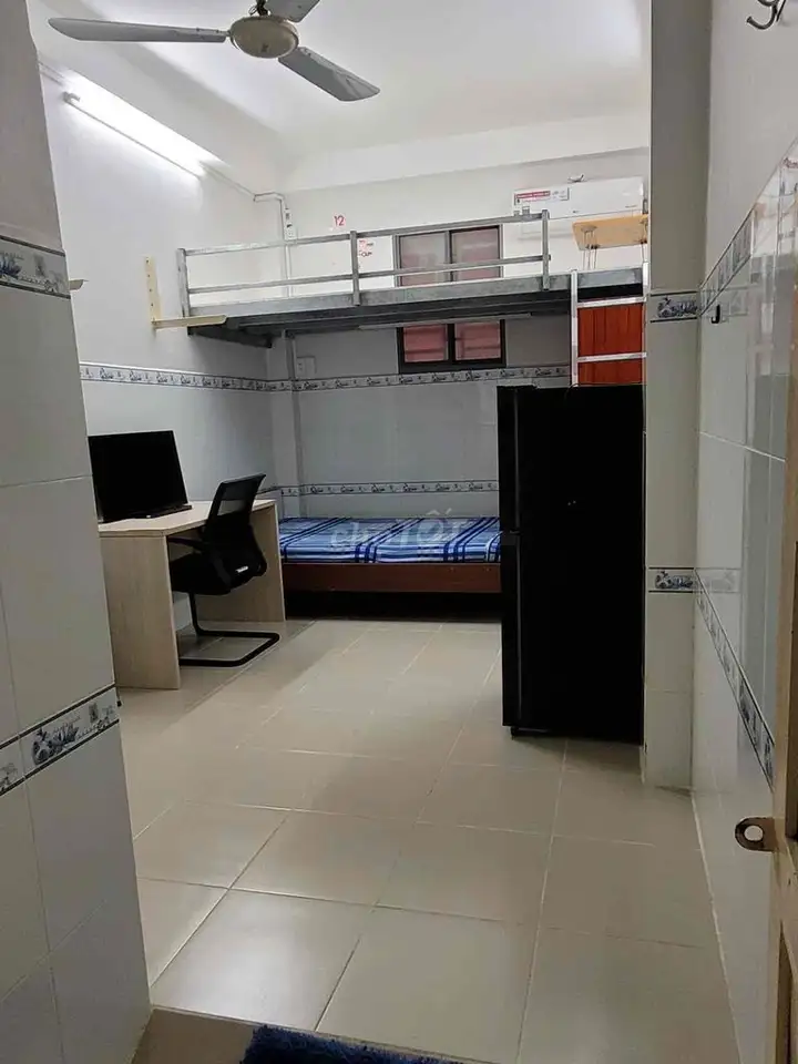 Сдается комната для подселения для девушки, район Бинь Тхань