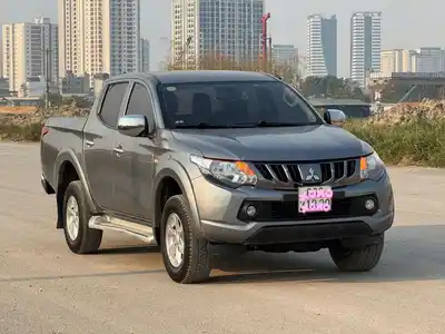 Mitsubishi Triton GLX 4x2 AT 2017 автомат без дефектов