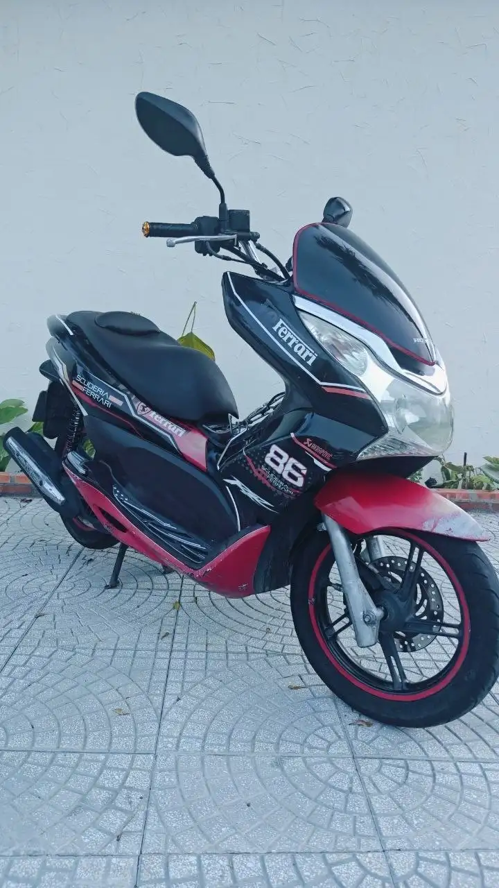 Honda PCX 125, 2014, 2 поколение