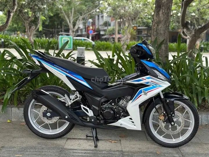 Honda Winner 150 V1 2019 сине-бело-черный 20 000 км с номерами Хошимина