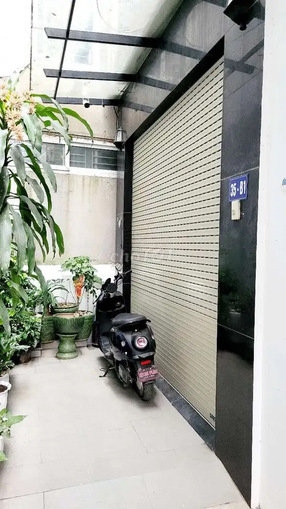 Продам дом 4 этажа, 4 спальни
