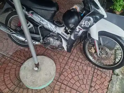 Yamaha Sirius 2011 черно-белый