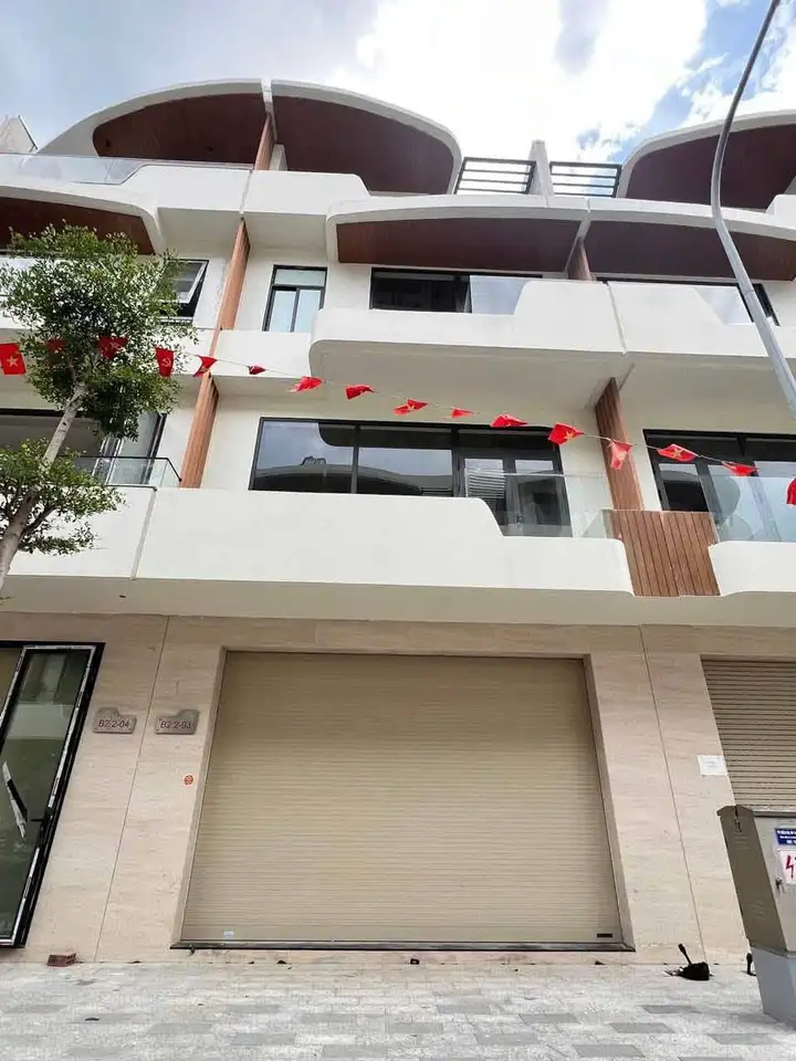 Вилла 3 этажа 5 спален 200м2 Elysia Complex Son Tra