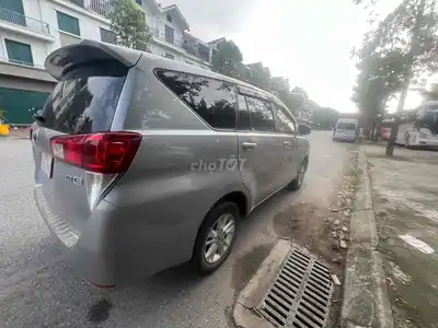 Toyota Innova 2018 E MT МКПП Серебристый