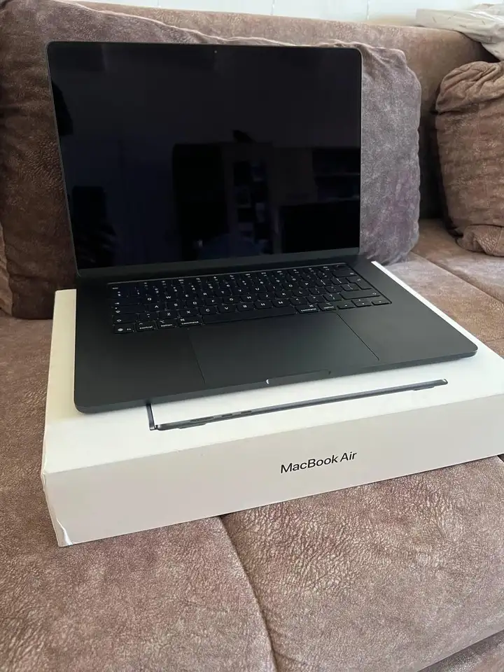 MacBook Air 15 дюймов M4