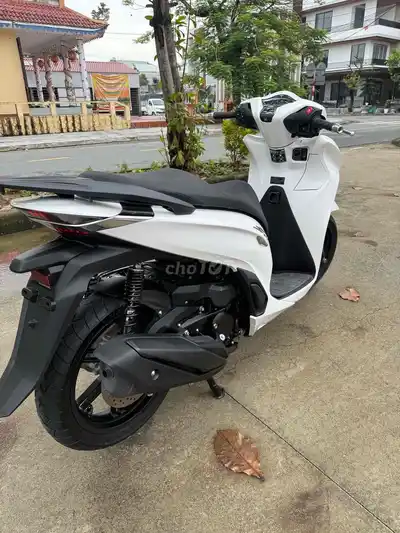 Honda SH 350i 2023 Белый 6000 км