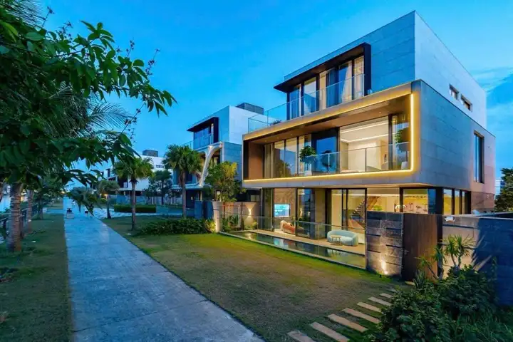 Villa 3 этажа 5 спальни 6WC 300м2