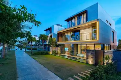 Villa 3 этажа 5 спальни 6WC 300м2