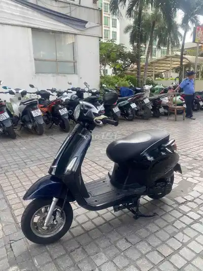 Скутер Vespa 50cc
