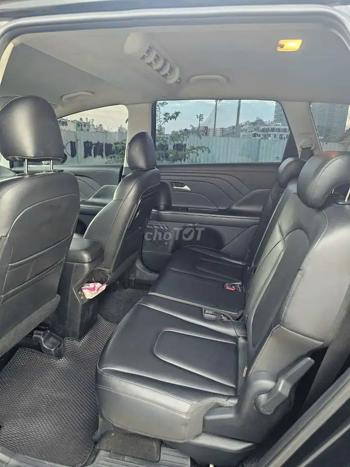 Hyundai Stargazer, 7 мест, автомат, черный