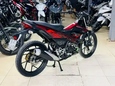 ПРОЦВЕТАЮЩИЙ МОТОЦИКЛ - МАШИНА ДЛЯ КРАСИВЫХ ТОВАРОВ SATRIA RED PLUM