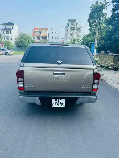 Isuzu D-Max 2016 2.5AT Автомат