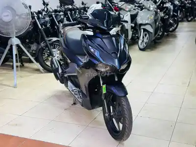 Мотосалон Thịnh Phát - Honda Air Blade 150 ABS серо-черный