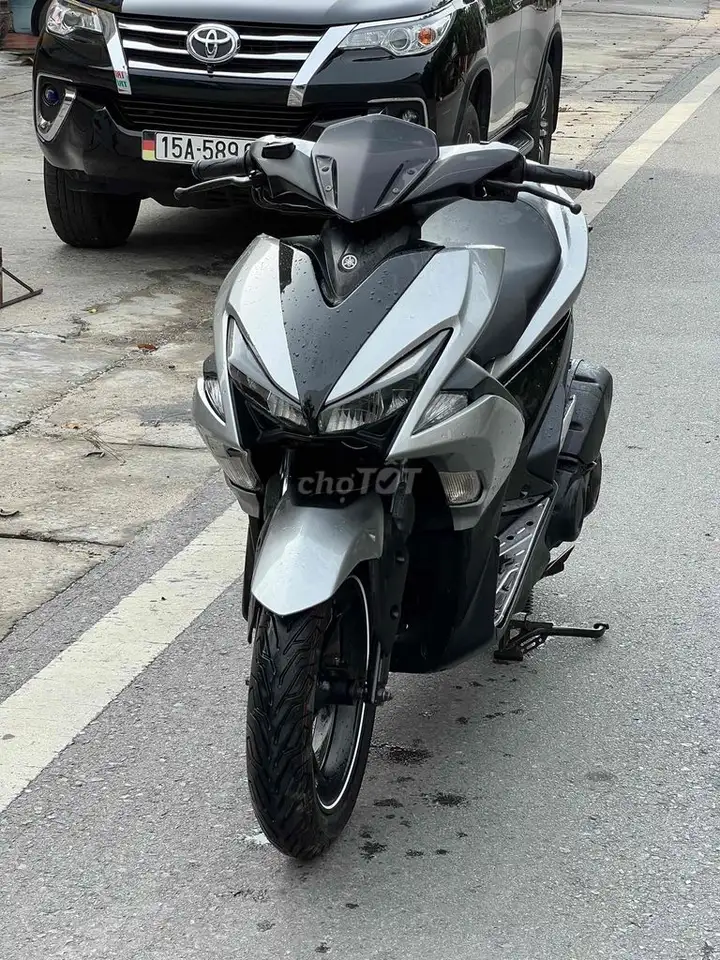 Yamaha NVX 155 ABS 2018 серебристый Porcher