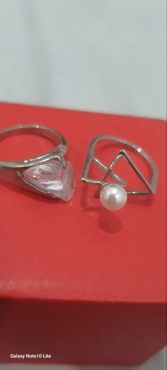 Продам!
Все вместе 250 vnd
Если по отдельности, пишите в ЛС

❤️❤️❤️