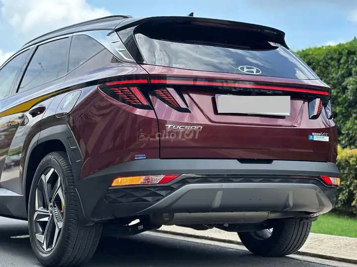 Hyundai Tucson 1.6T AWD 2023, пробег 22 000 км, отличное состояние