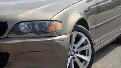 BMW 325i Sport коричневый 5 мест