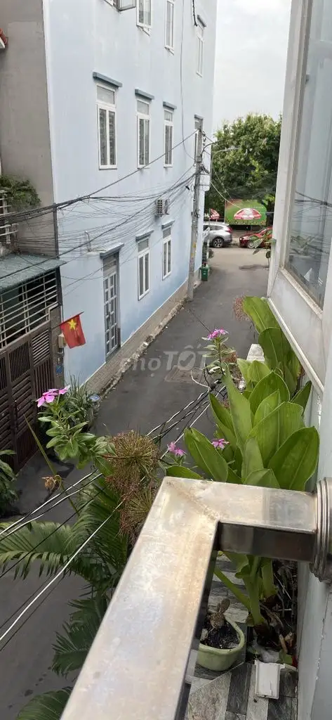 Сдается комната женщине